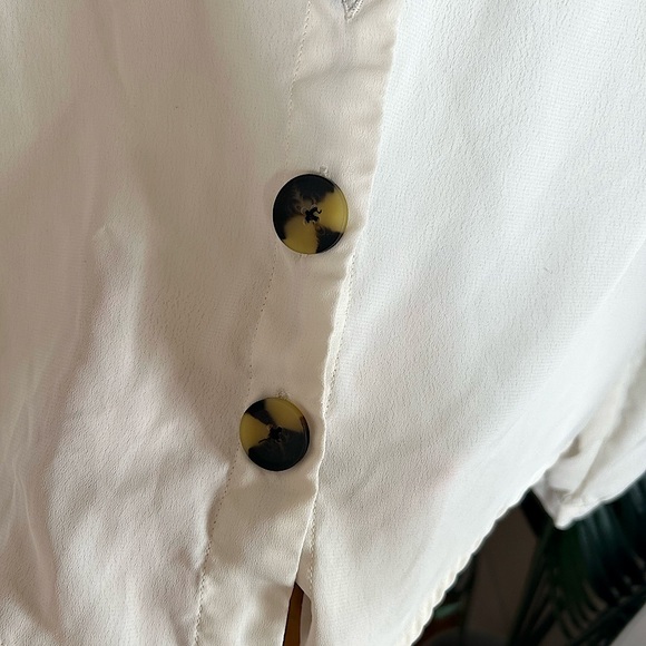 NWOT Button Blouse | Size Medium | White - Picture 5 of 5